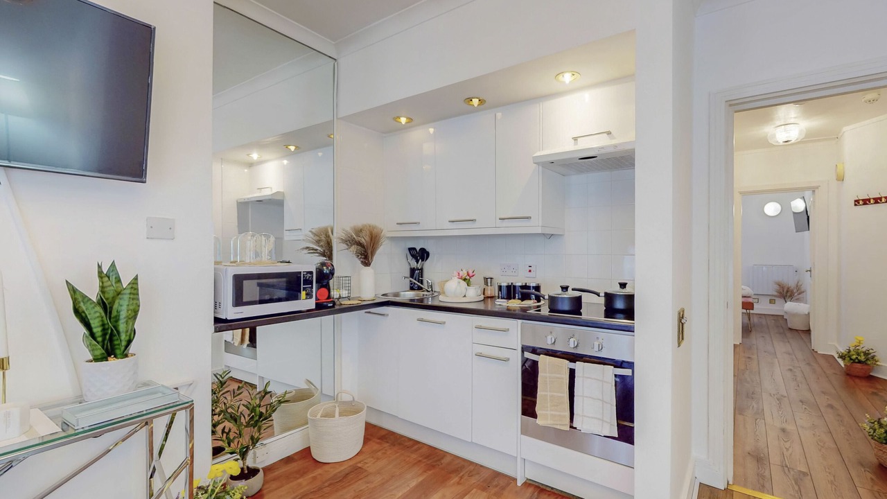 Photo of Others in Mayfair