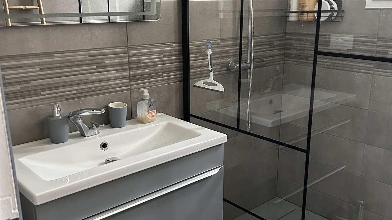 Photo of Bathroom in Saint-Prest