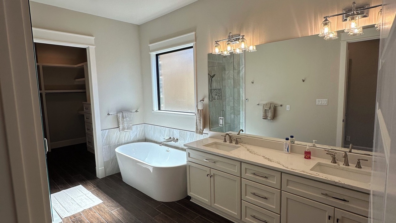 Photo of Bathroom in Tool