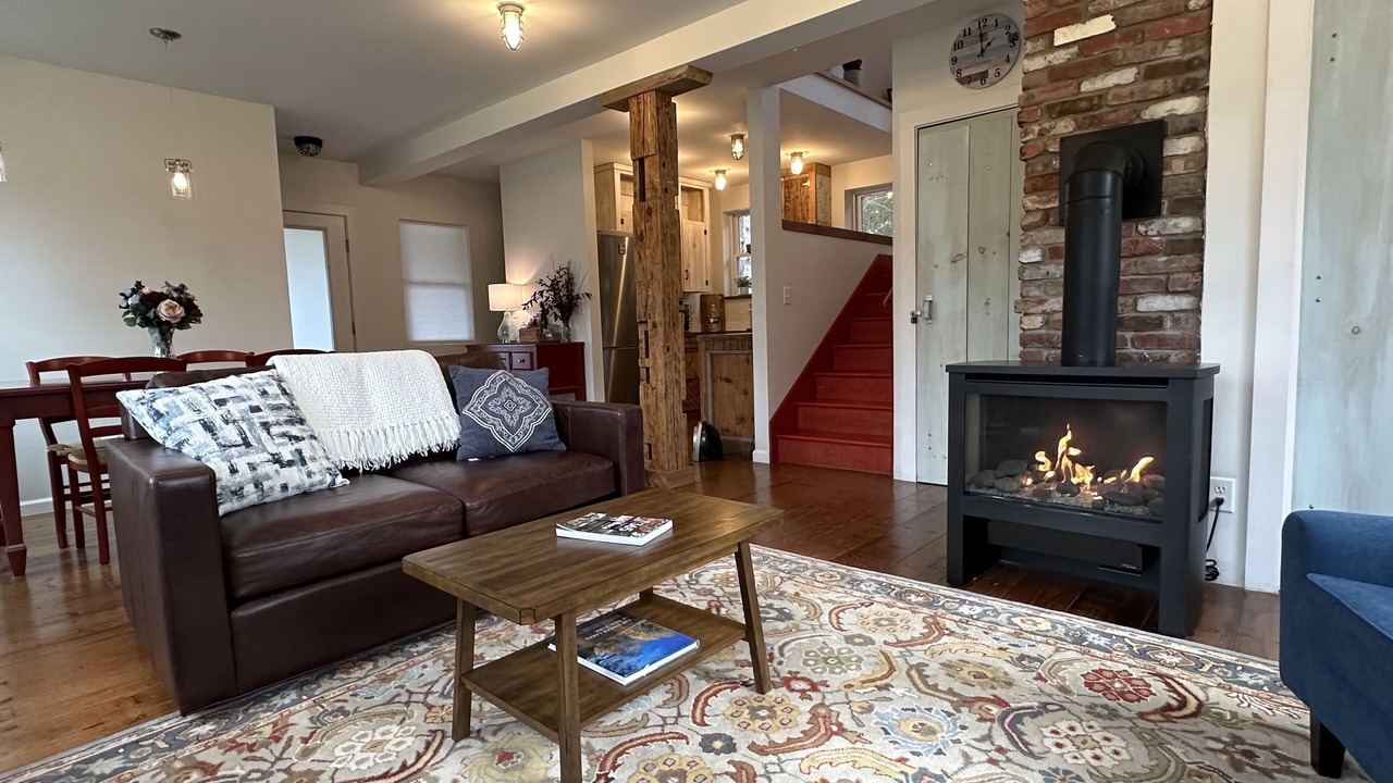 Photo of Livingroom in Ithaca
