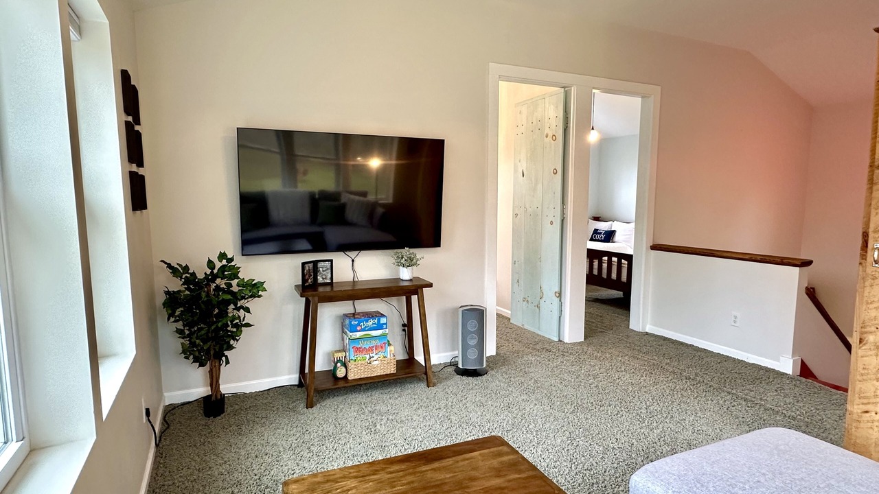 Photo of Livingroom in Ithaca