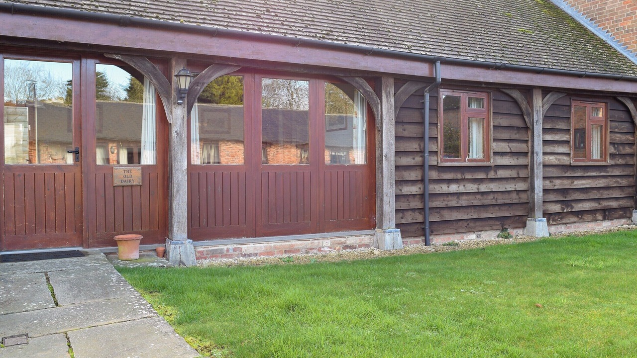 Photo of Outdoor in Thame