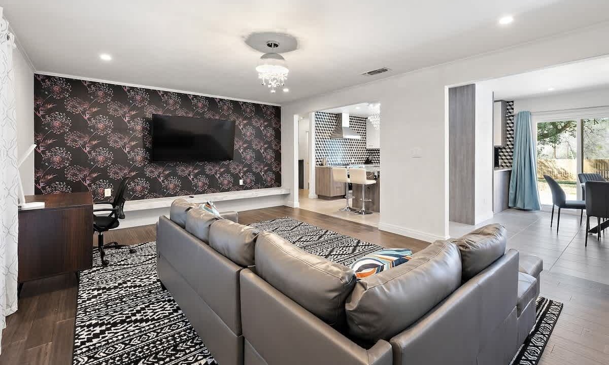 Photo of Livingroom in Nacogdoches
