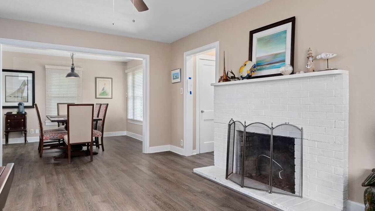 Photo of Livingroom in Fulton