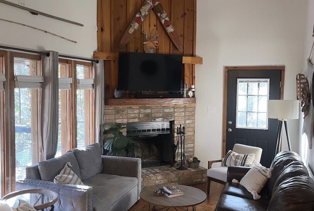 Photo of Livingroom in Hattiesburg