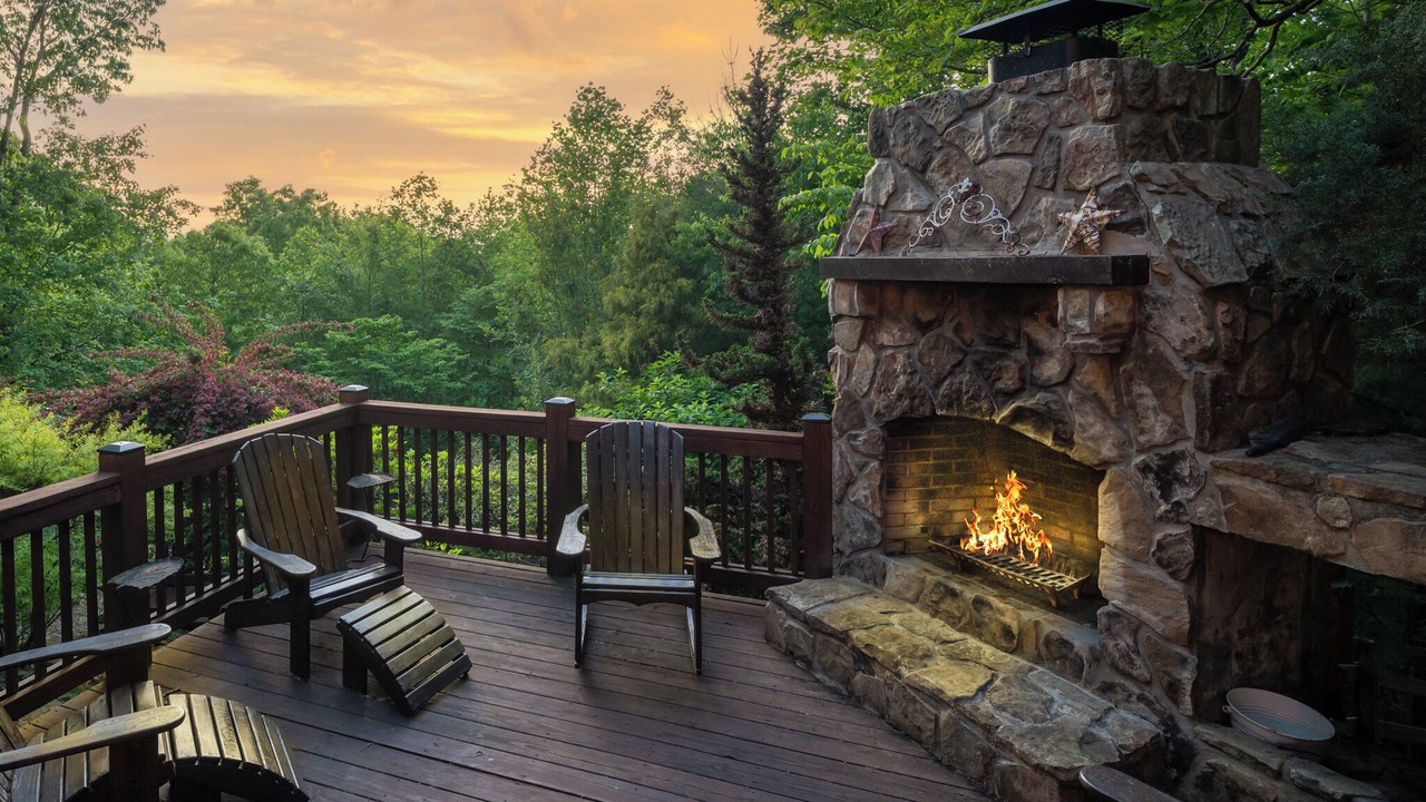 Photo of Livingroom in Morganton