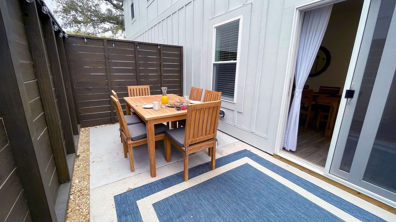 Photo of Outdoor in Corolla Light