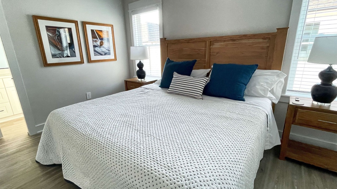 Photo of Bedroom in Corolla Light