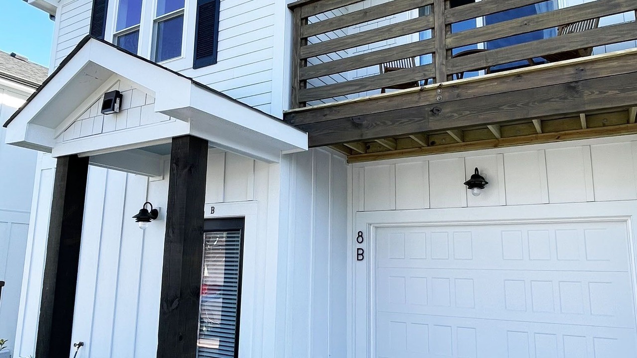 Photo of Outdoor in Corolla Light