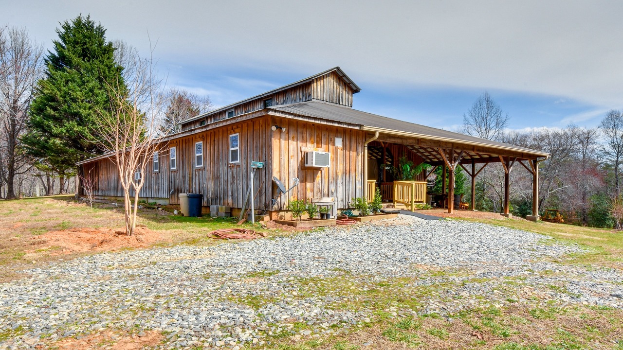 Photo of Outdoor in Clarkesville