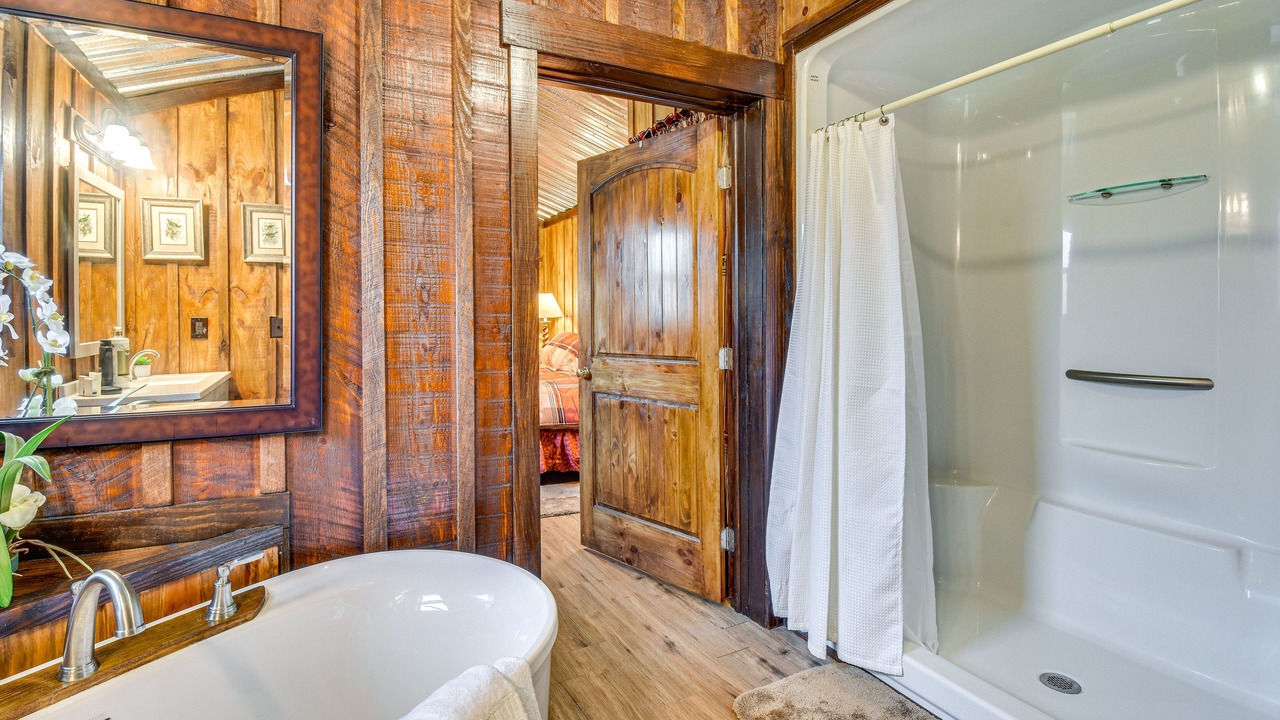 Photo of Bathroom in Clarkesville