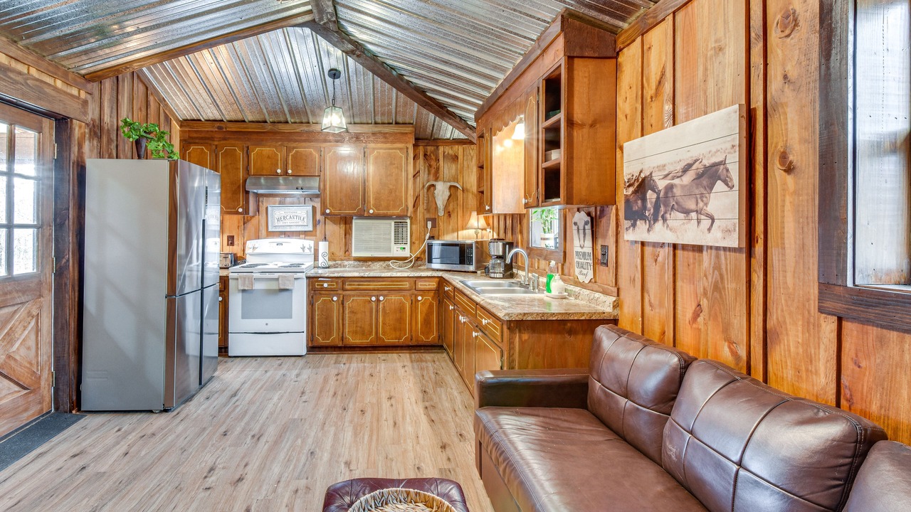 Photo of Others in Clarkesville