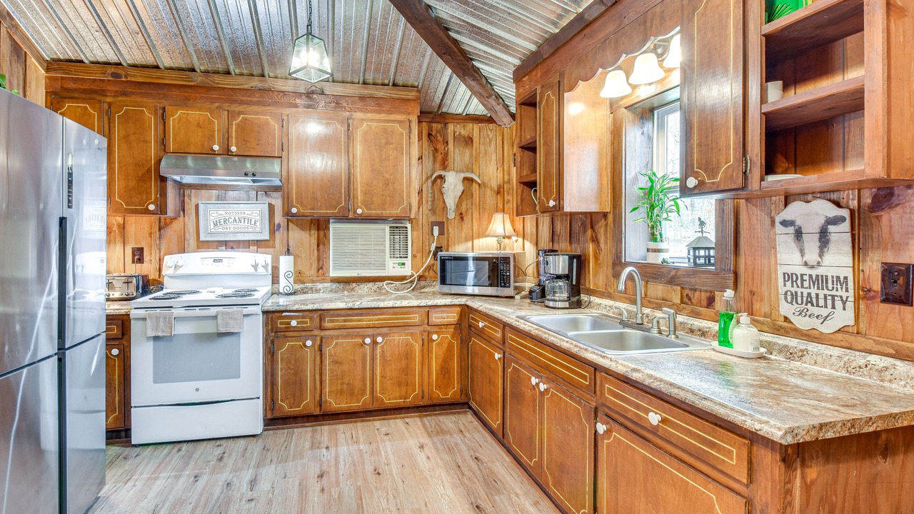 Photo of Others in Clarkesville