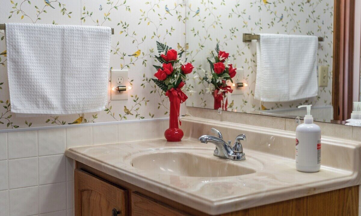 Photo of Bathroom in Washington Court House