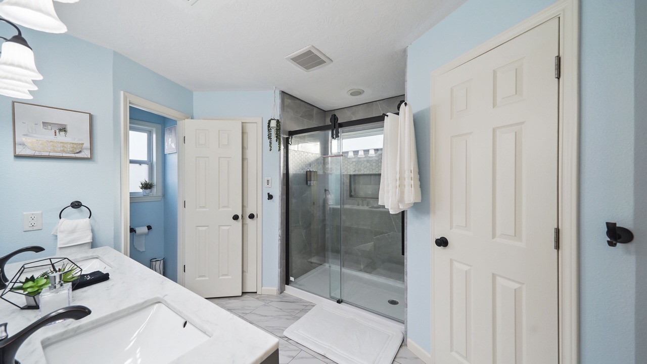 Photo of Bathroom in Huffman