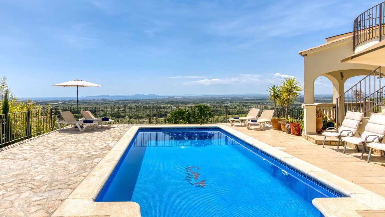 Photo of Outdoor in El Mas Isaac