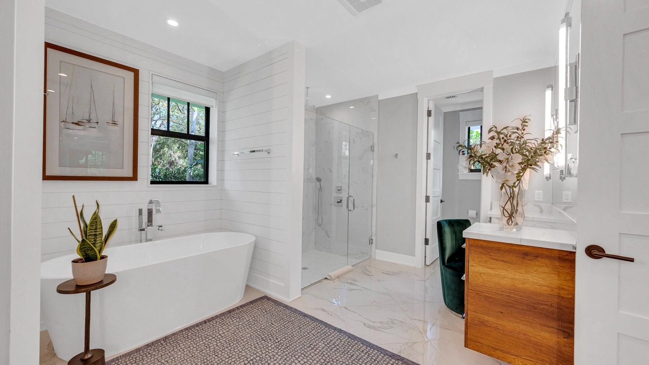 Photo of Bathroom in Lake Ida Shores