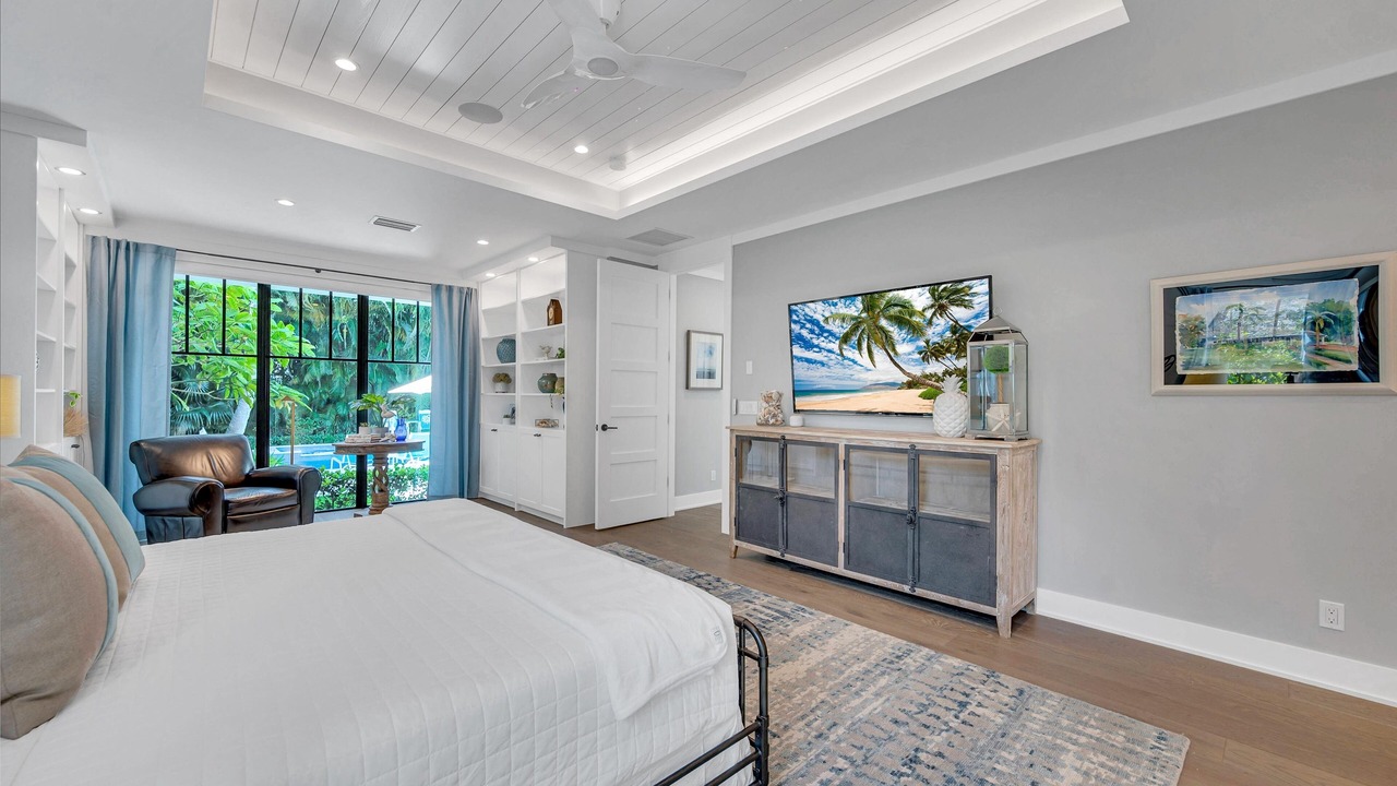 Photo of Bedroom in Lake Ida Shores