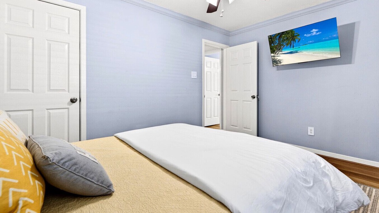 Photo of Bedroom in Grogan's Mill