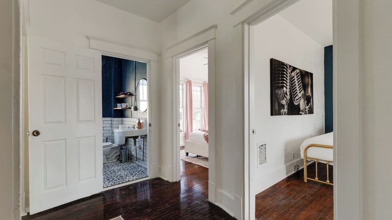 Photo of Bedroom in Hillsboro Village