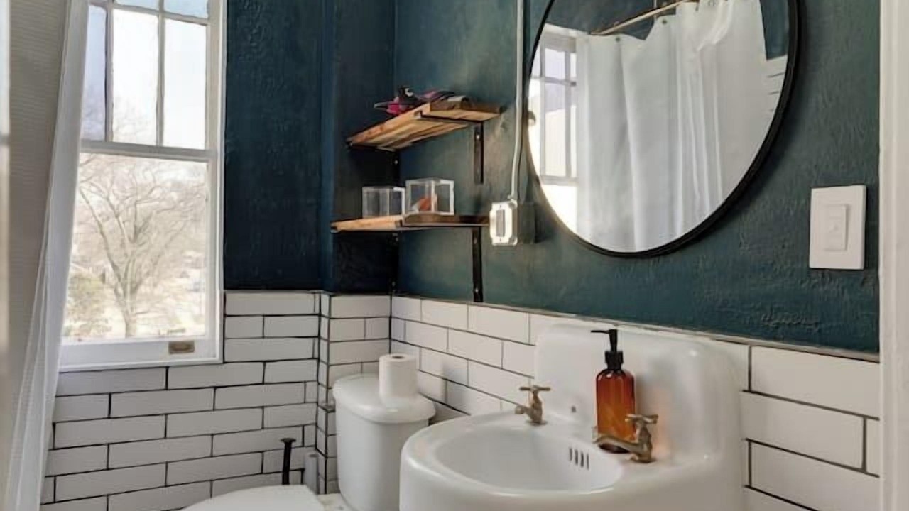 Photo of Bathroom in Hillsboro Village