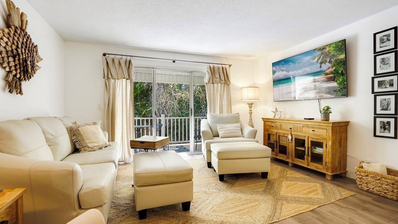 Photo of Livingroom in Demere Park