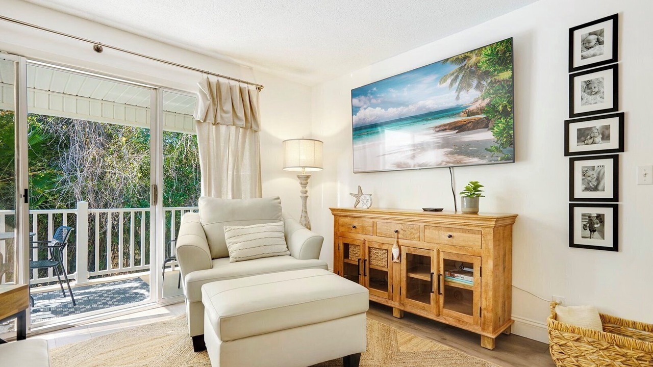 Photo of Livingroom in Demere Park