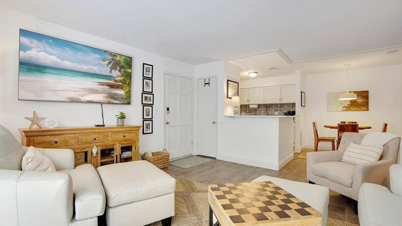 Photo of Livingroom in Demere Park