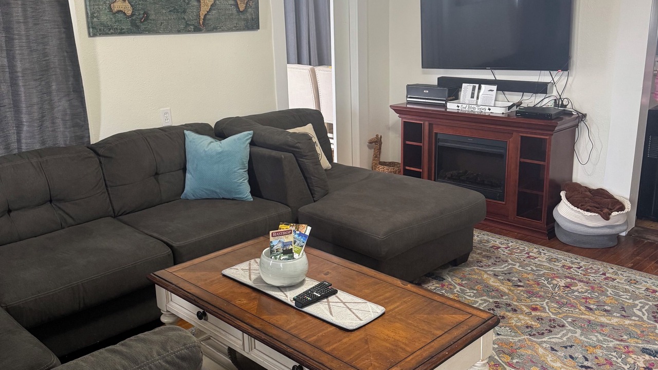 Photo of Livingroom in Geronimo