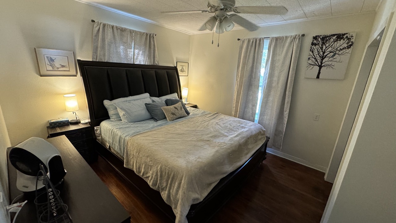 Photo of Bedroom in Geronimo
