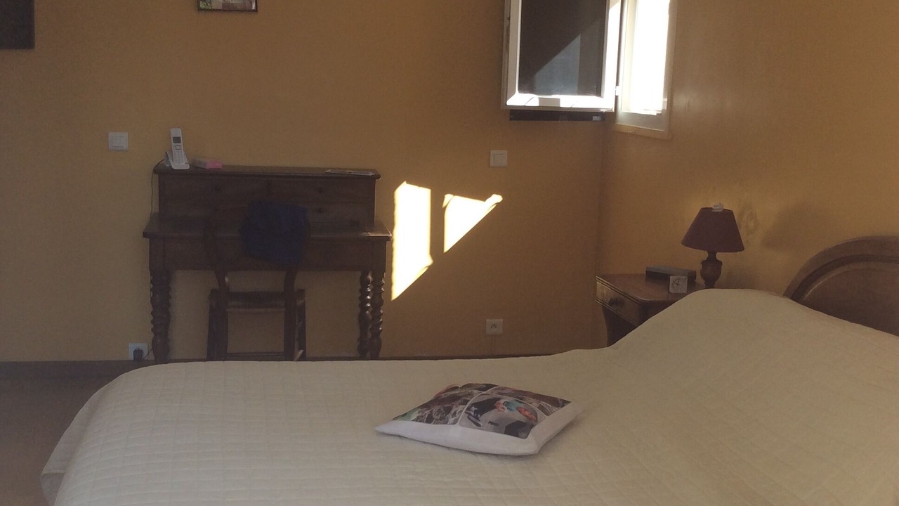 Photo of Bedroom in Saint-Saturnin-les-Avignon