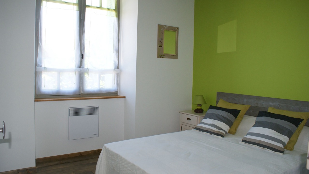 Photo of Bedroom in Livinhac-le-Haut