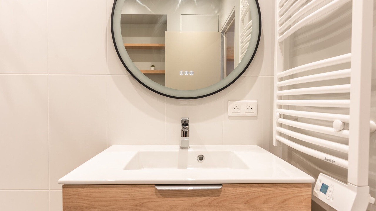 Photo of Bathroom in Le Kremlin-Bicetre
