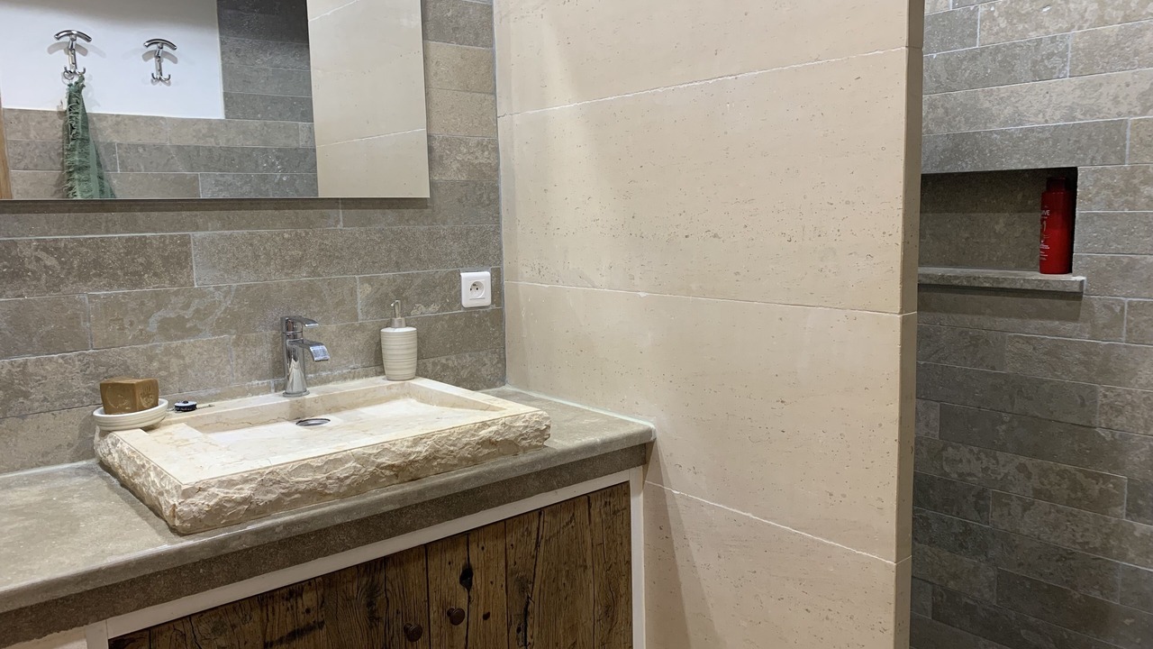 Photo of Bathroom in Aureille