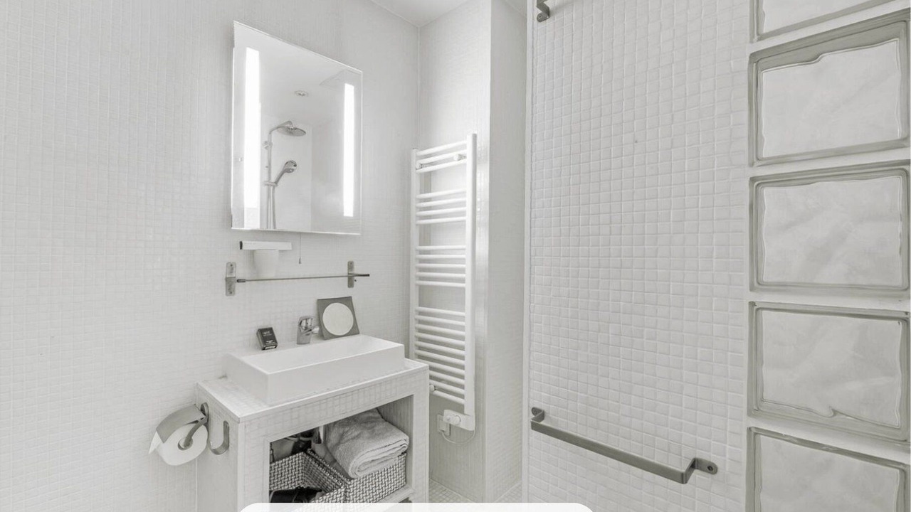 Photo of Bathroom in Gaillon