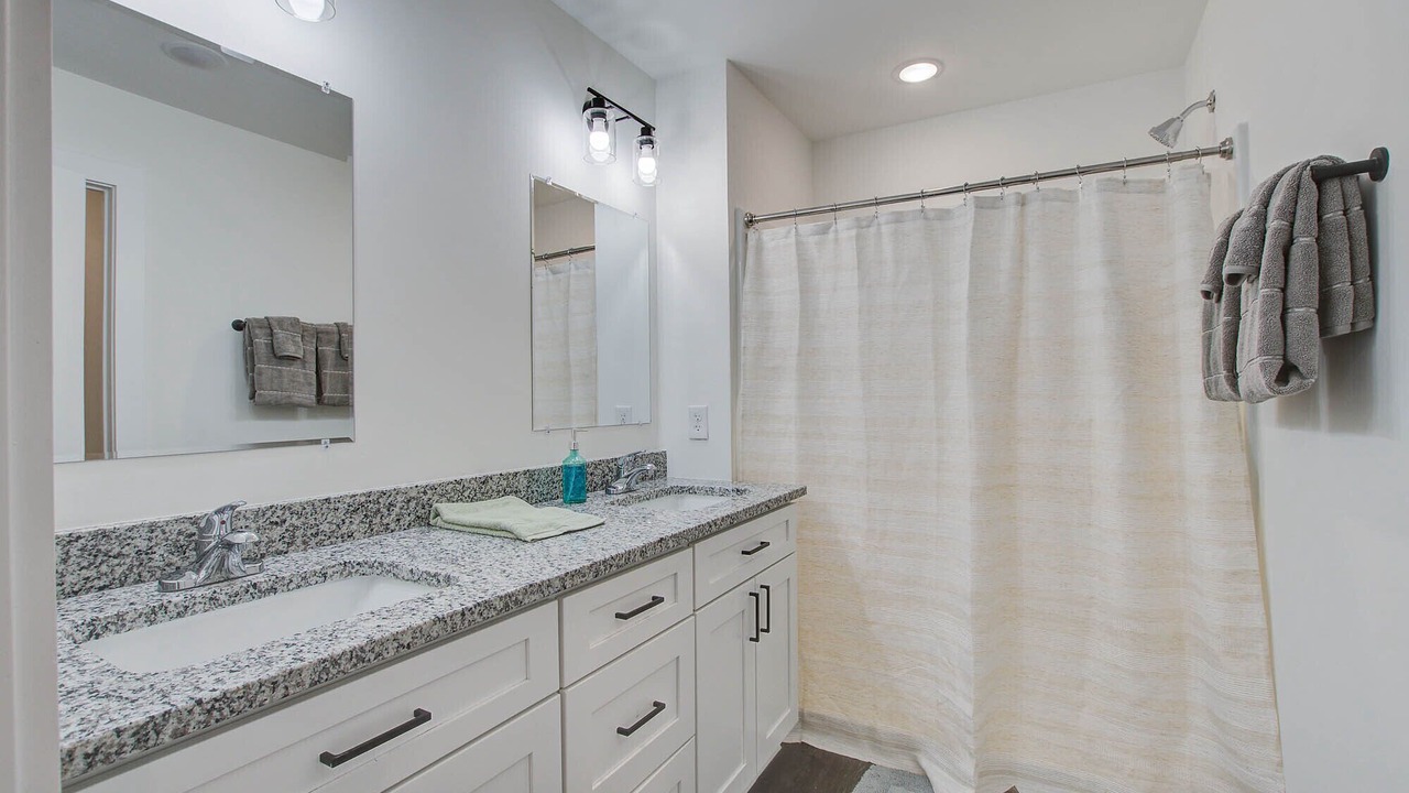 Photo of Bathroom in Hanahan