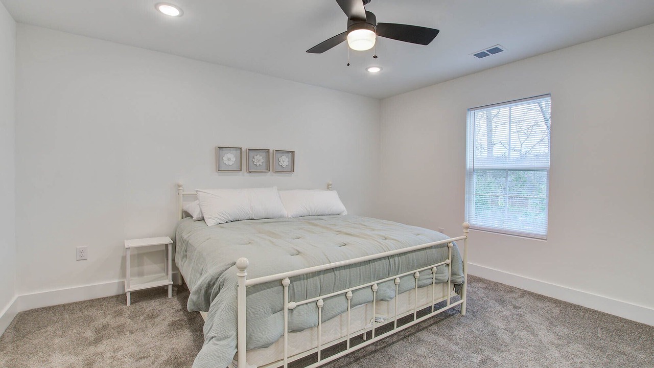 Photo of Bedroom in Hanahan