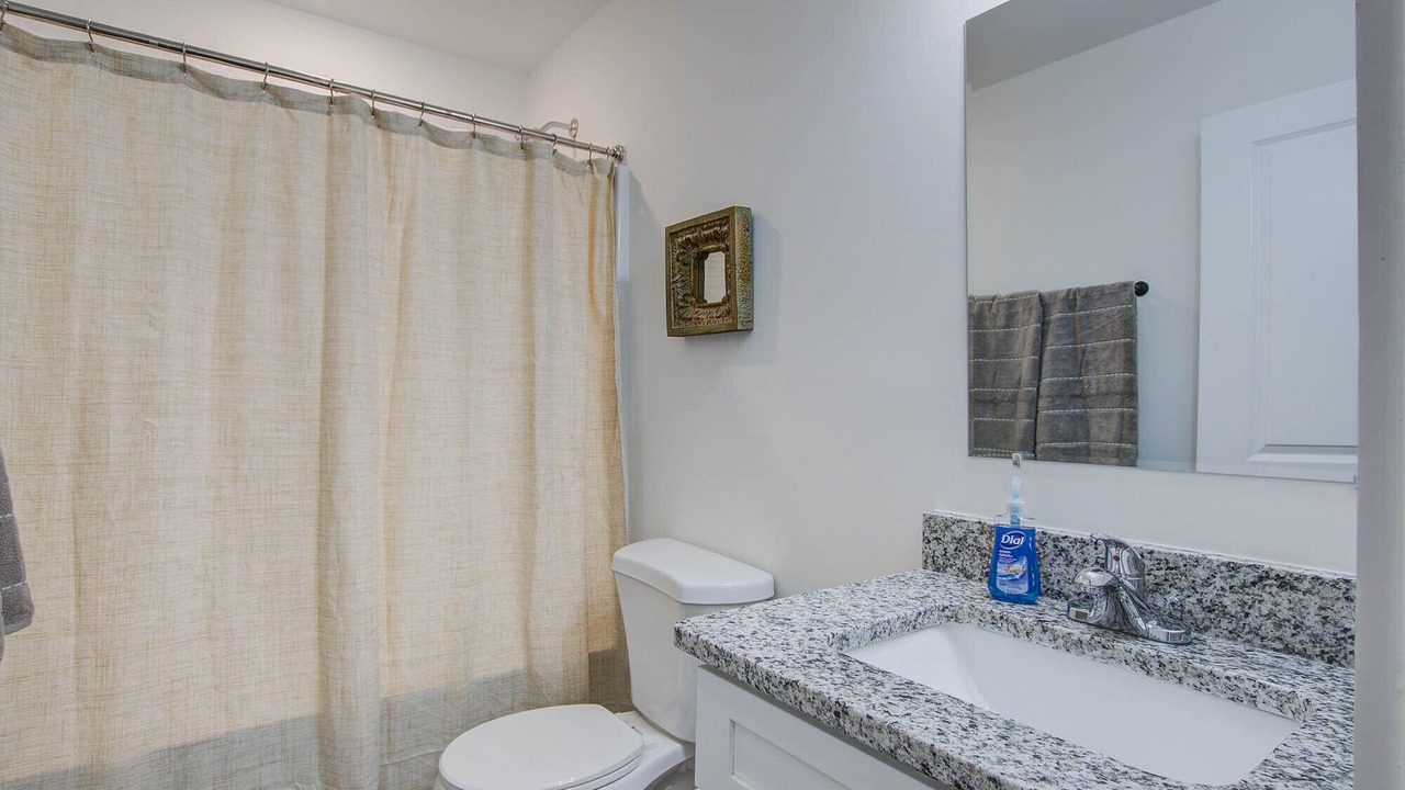 Photo of Bathroom in Hanahan
