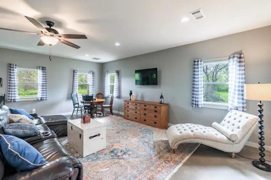 Photo of Livingroom in Klondike