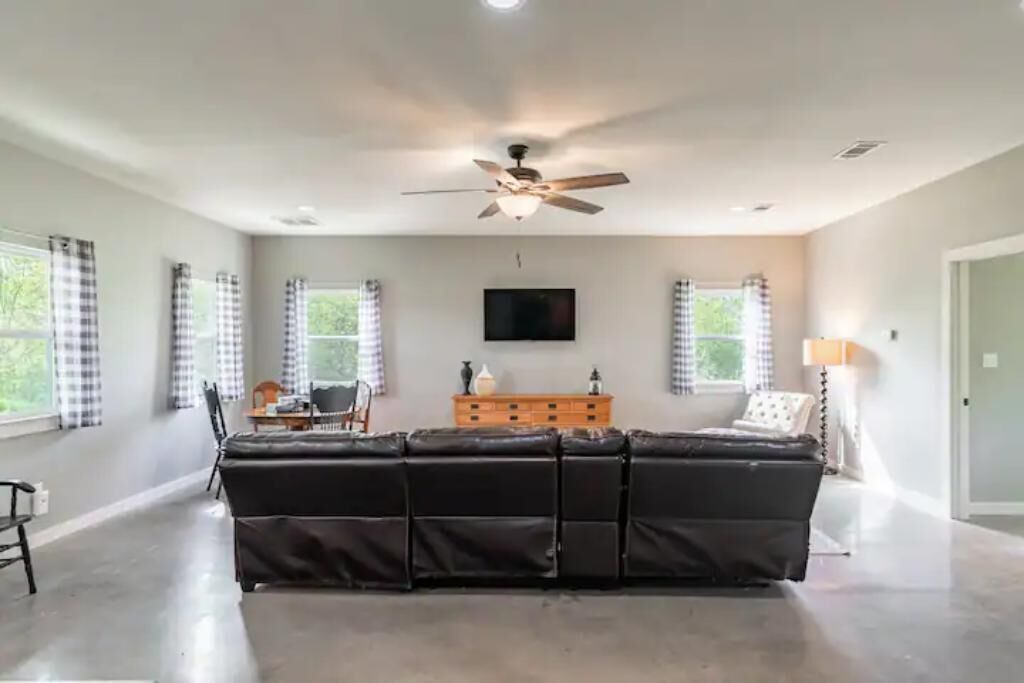 Photo of Livingroom in Klondike