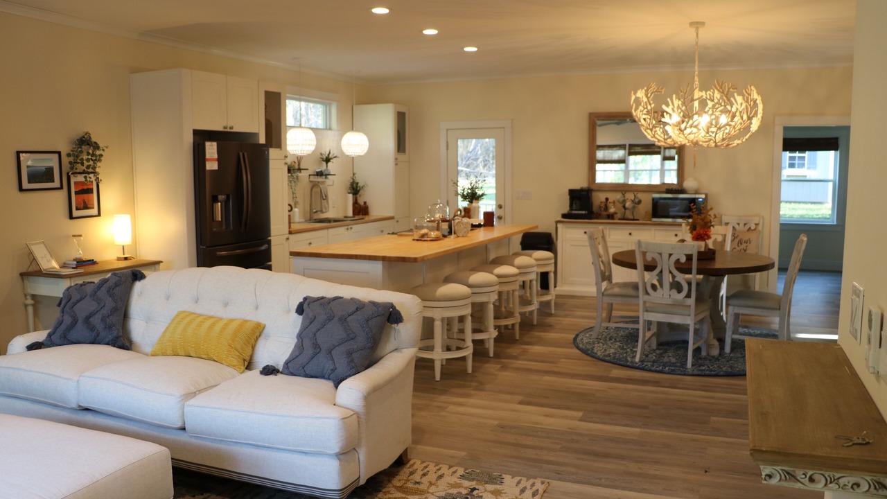 Photo of Livingroom in Willsboro