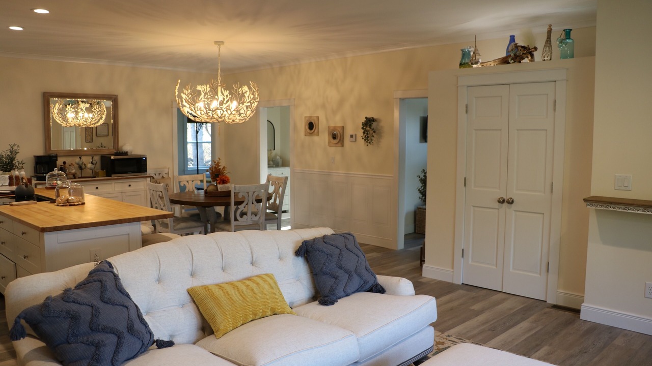 Photo of Livingroom in Willsboro