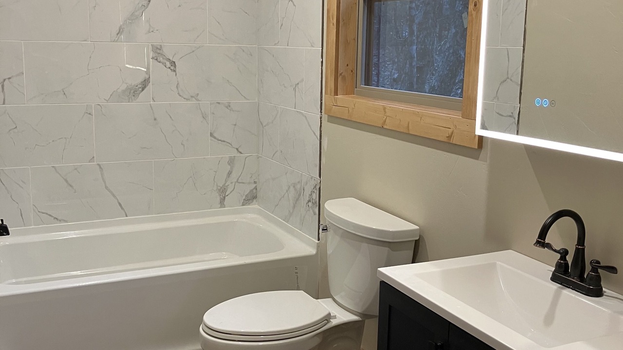 Photo of Bathroom in Mammoth Spring