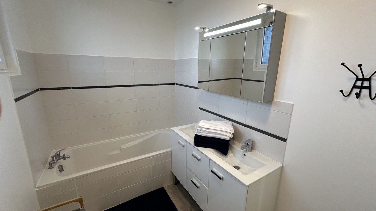 Photo of Bathroom in Saint-Pierre-les-Elbeuf