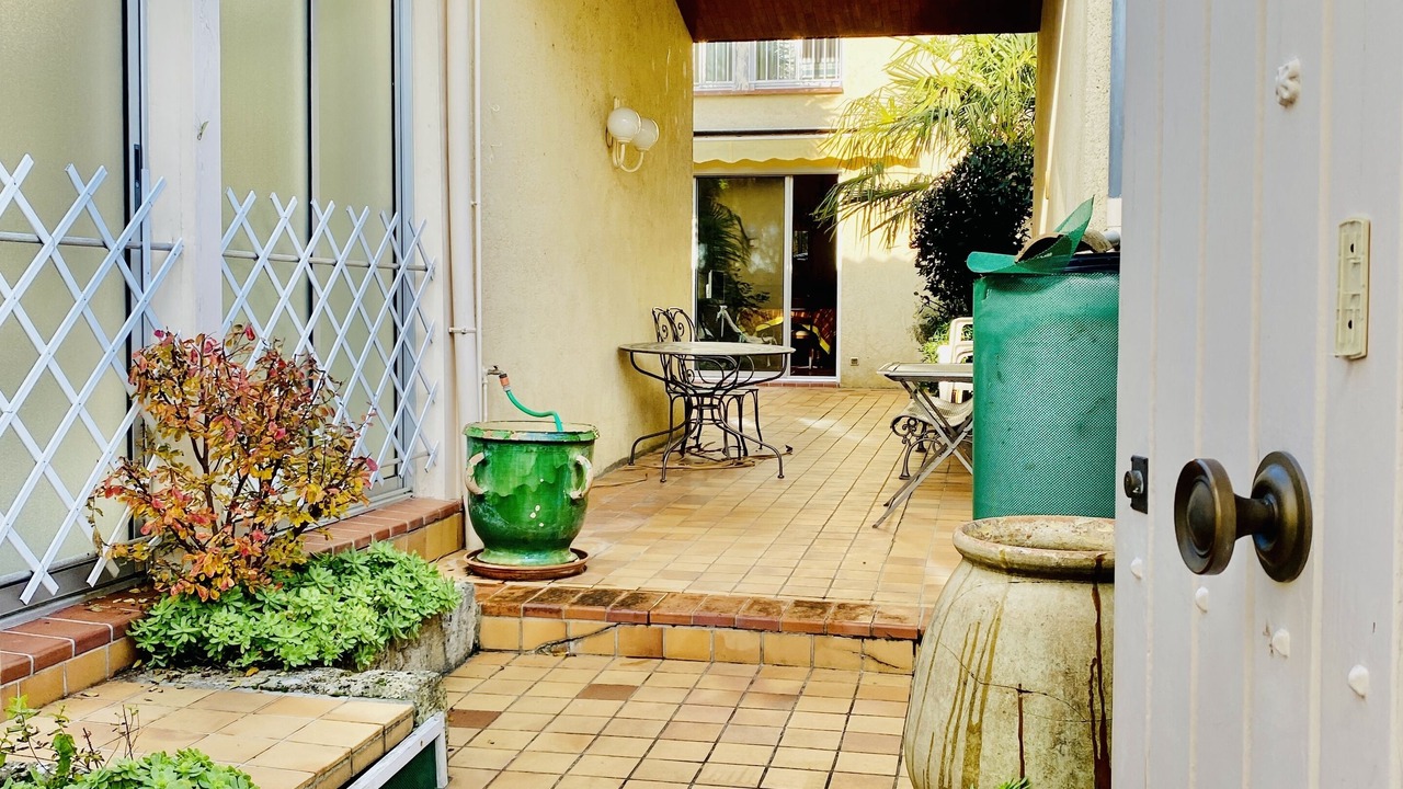 Photo of Patio Balcony in Condom