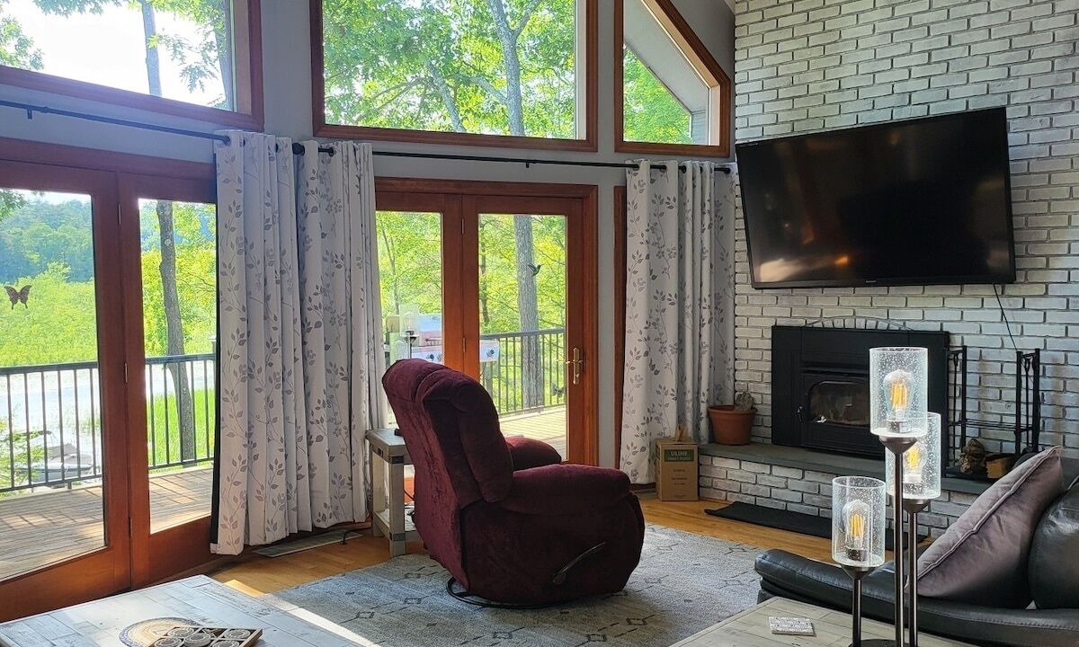 Photo of Livingroom in Lake George