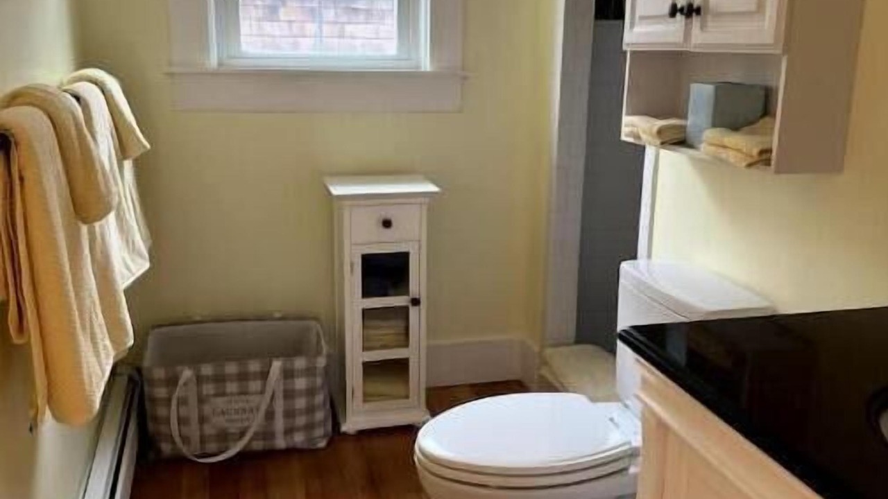 Photo of Bathroom in Shoreby Hill