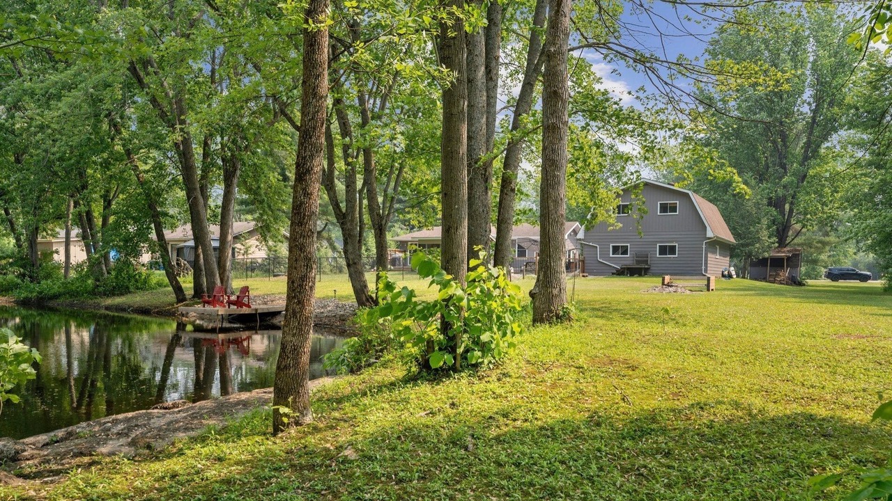 Photo of Outdoor in Sebright