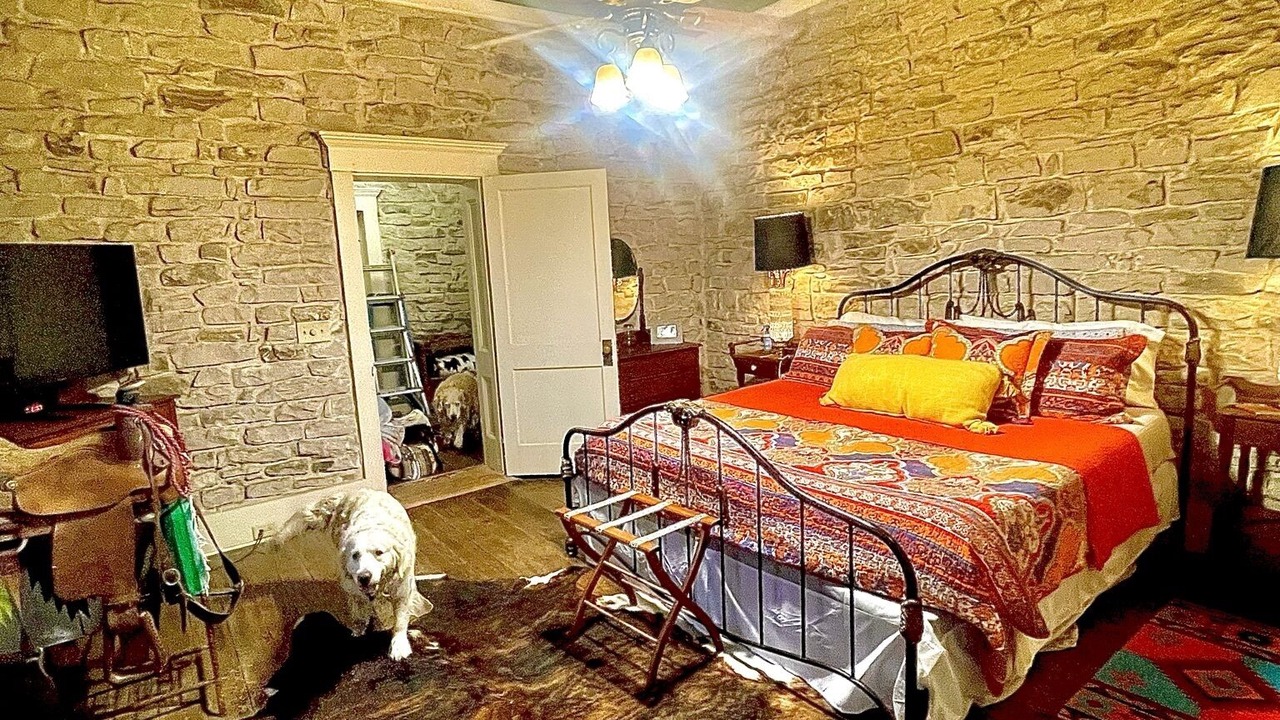 Photo of Bedroom in Hico