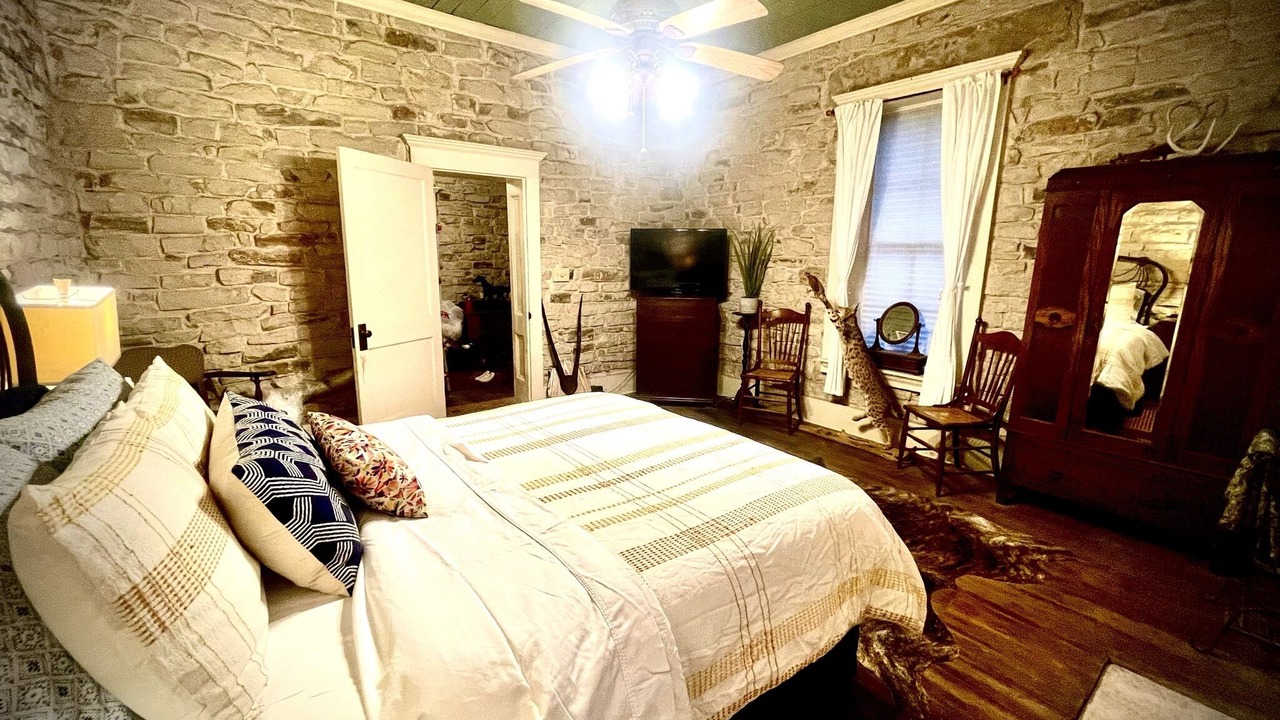 Photo of Bedroom in Hico